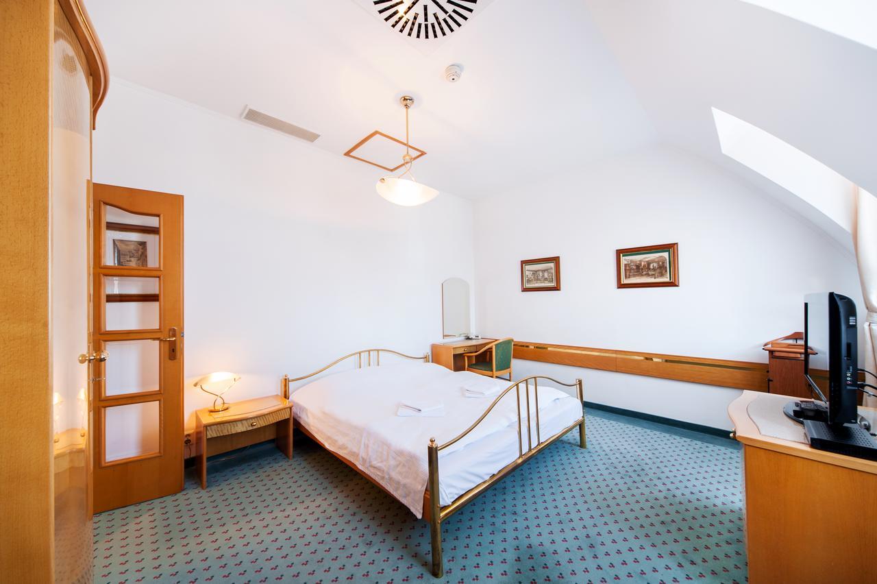 Villa Voyta ปราก ภายนอก รูปภาพ
